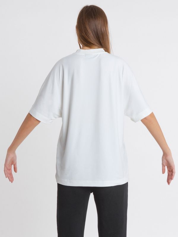 Young and Bipolar Minimal Ivory Tee Basic Line